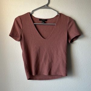 Forever 21 dusty pink v-neck crop top Size M